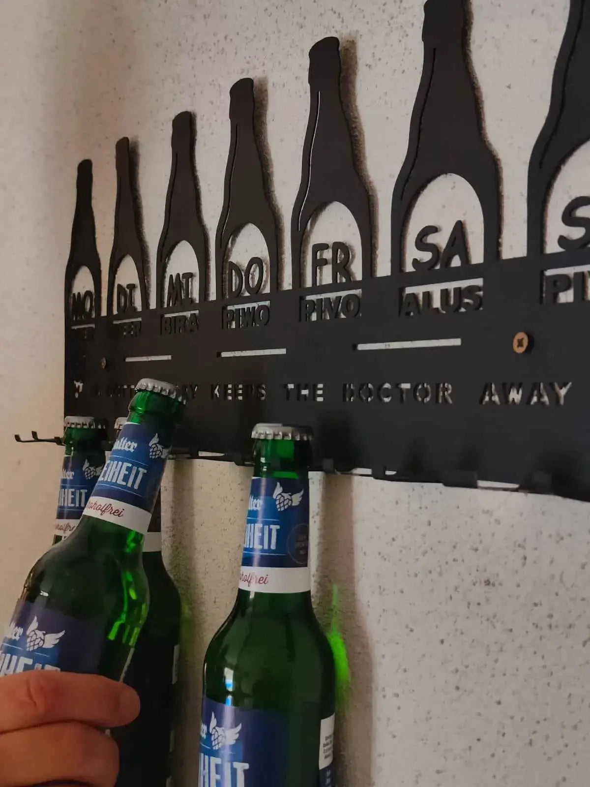 Bier Bierflaschen Wandhalter - Getränkehalter für Büro Küche Bar, Keller und Partyraum