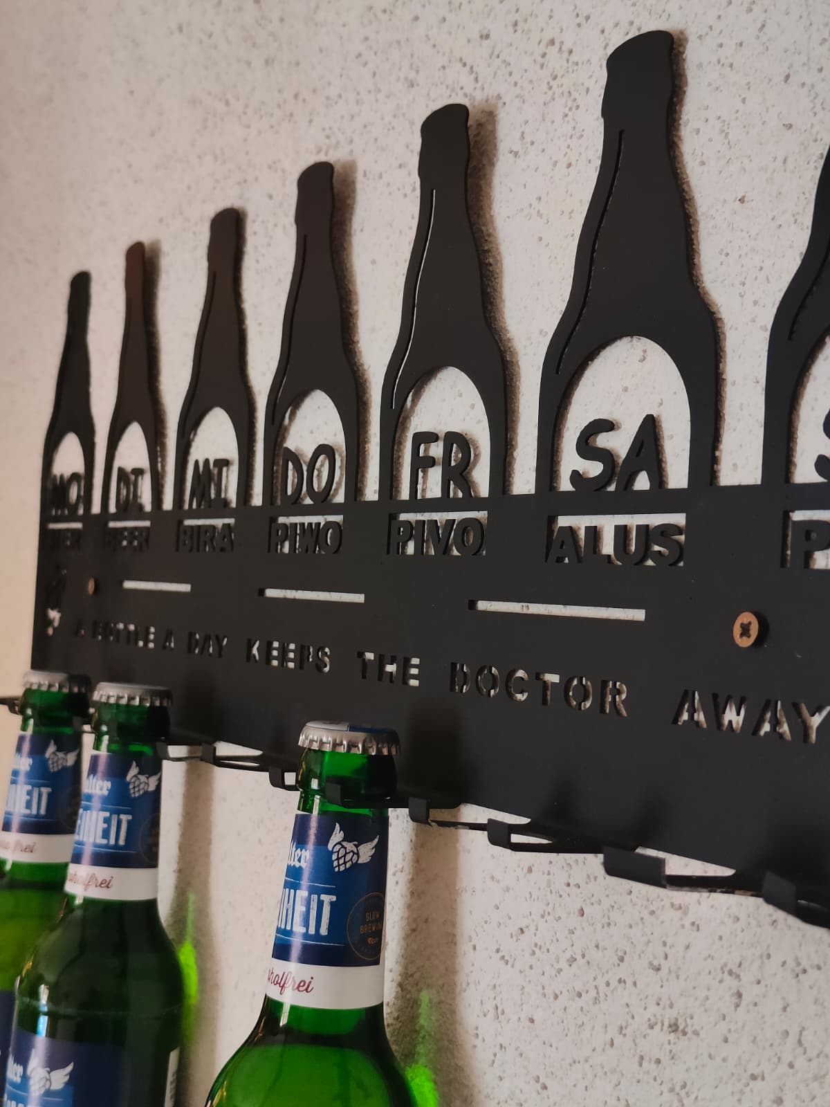 Bier Flaschenregal & Getränkeplaner Halter Ständer – Party-Deko & Männergeschenk