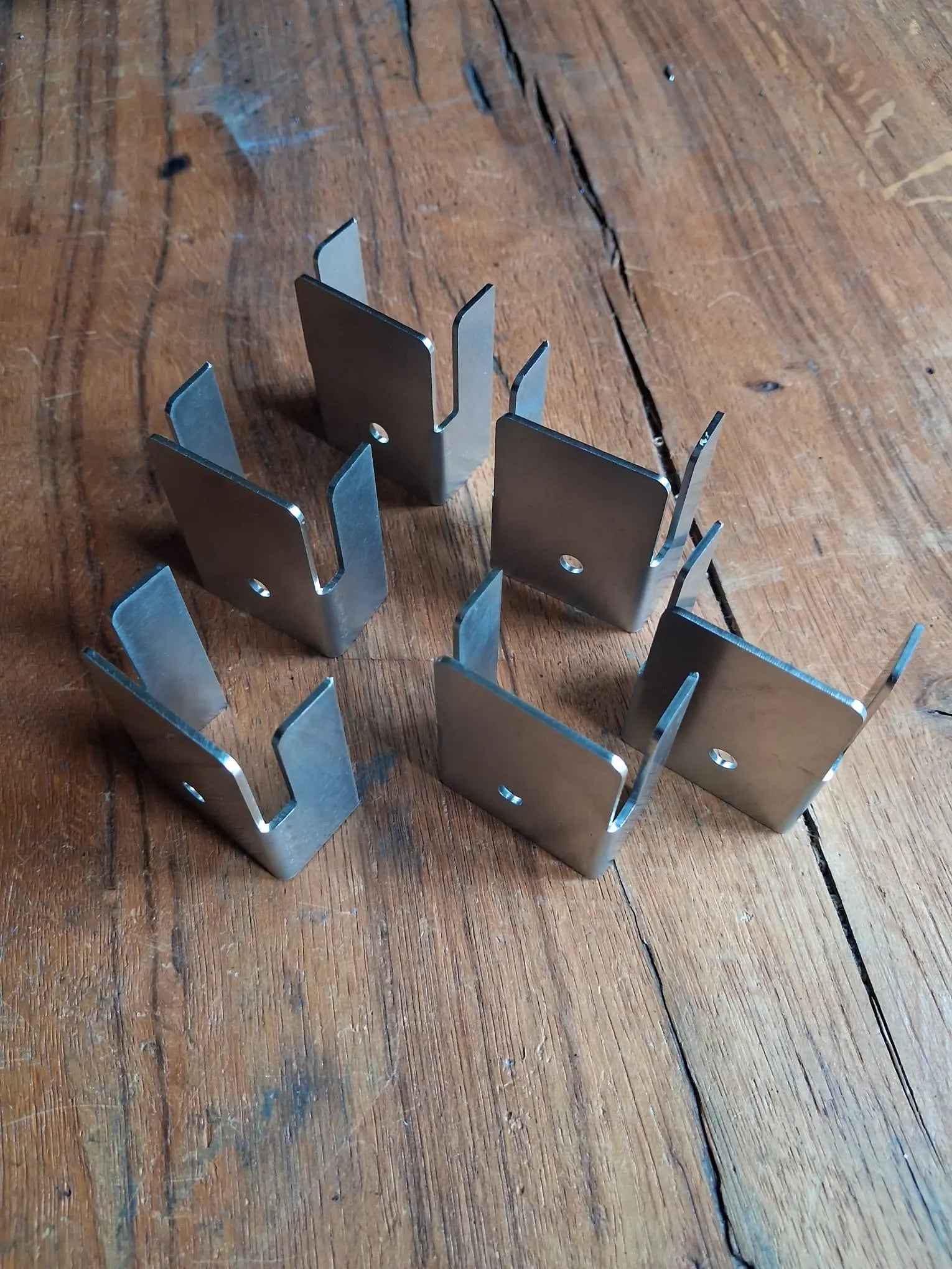 Festzeltgarnitur Wandhalter – Halterung für Bierzeltgarnitur, platzsparende Aufbewahrung für Garage & Garten