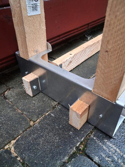 Holzstapelhilfe aus Edelstahl – Brennholzregal-Halter V2A