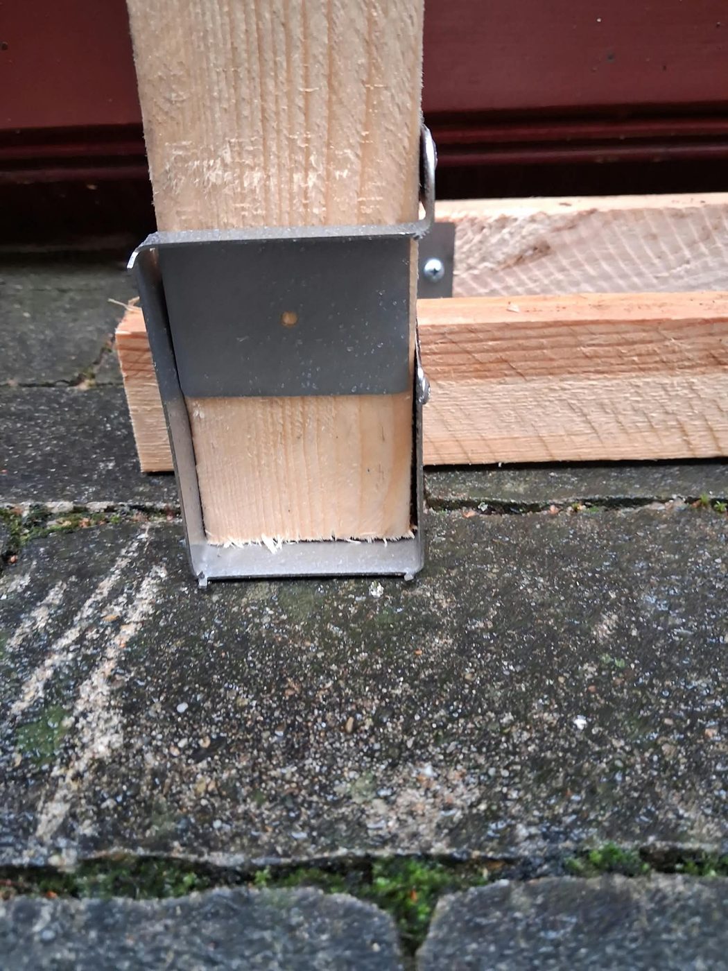 Holzstapelhilfe aus Edelstahl – Brennholzregal-Halter V2A
