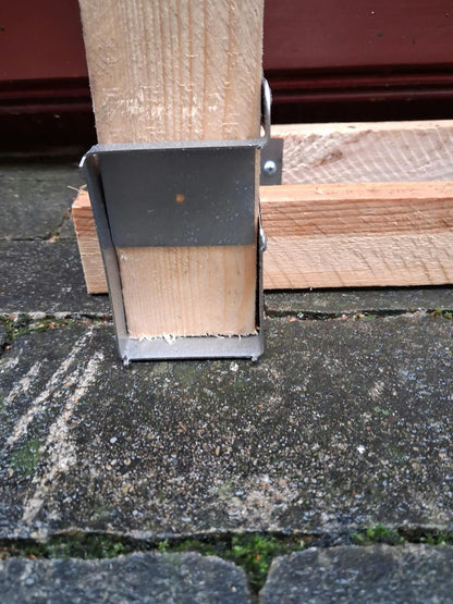 Holzstapelhilfe aus Edelstahl – Brennholzregal-Halter V2A